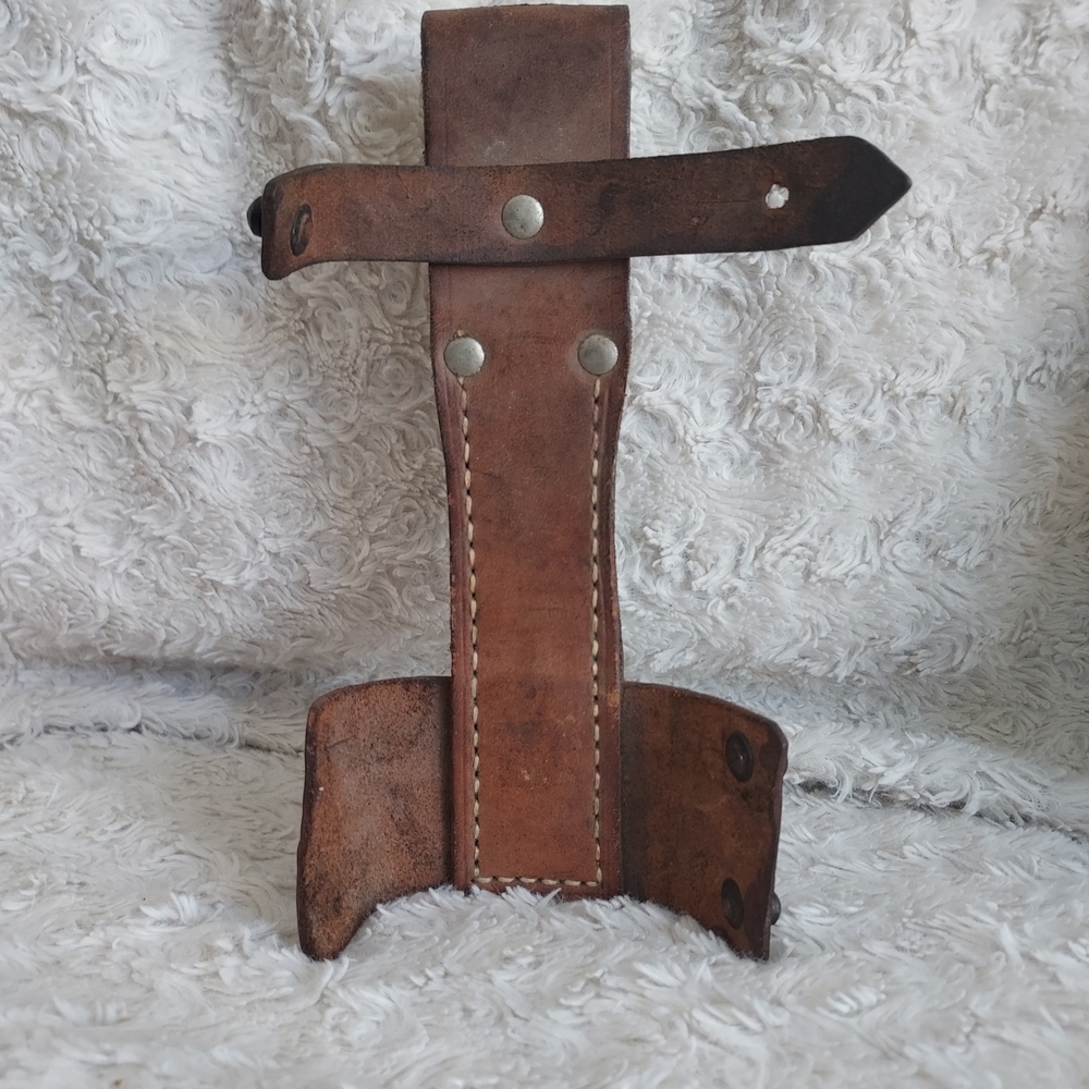 Vintage Brown Leather Bayonet Frog Tool Holster Belt Hunting Outdoor Camping